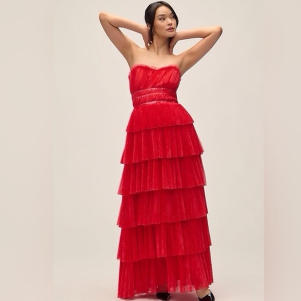 Elegant Red Tiered Strapless Dress